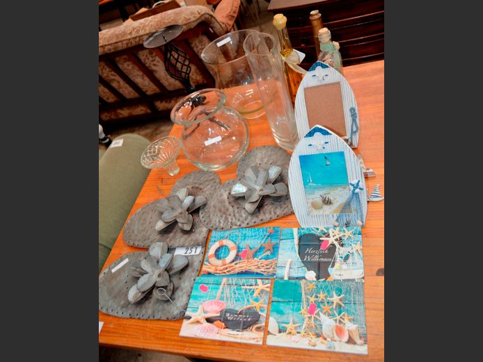 GLASS VASES, METAL CANDLE STAND WITH CANDLE, NAUTICAL PHOTO FRAMES, etc