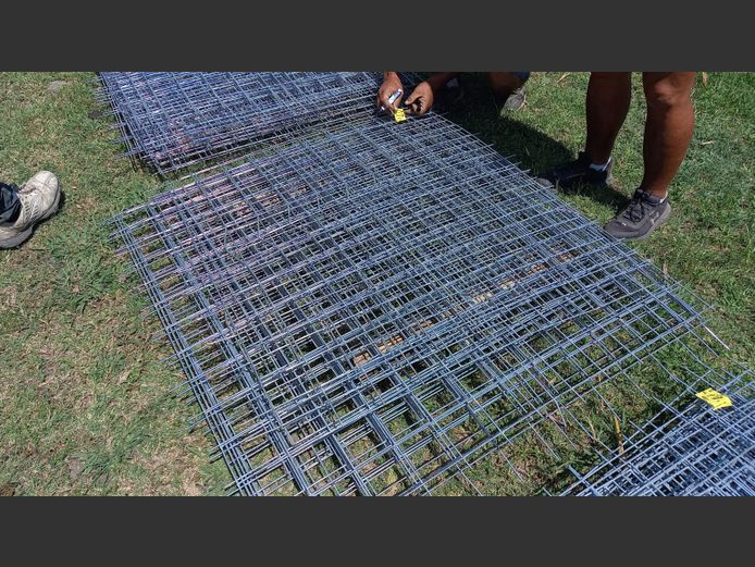 1mx1.2m galvanised mesh 100mmx100mm hole 4mm thick