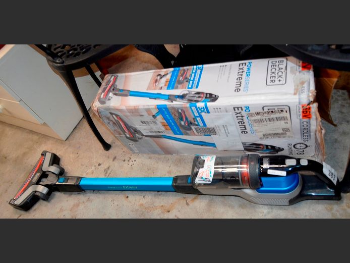 BLACK & DECKER EXTREME CORDLESS VACUUM CLEANER [No battery]
