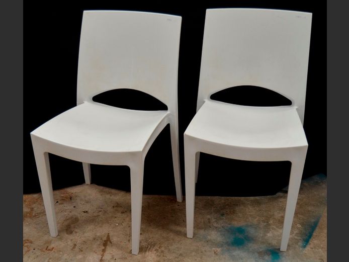 PAIR WHITE PATIO CHAIRS