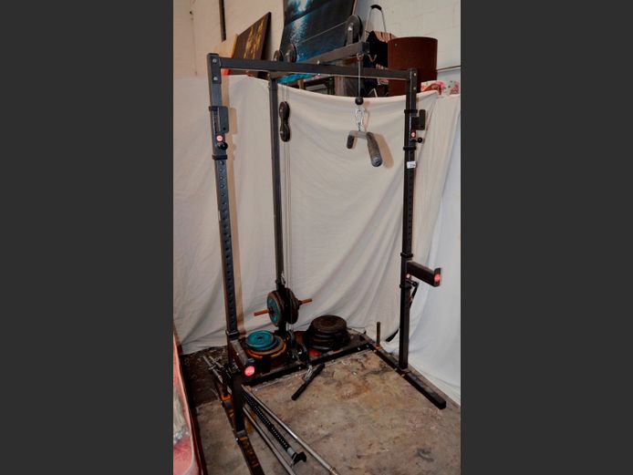 YORK FITNESS 2800 HOME GYM WITH WEIGHTS, 125 x 116 x 212cm