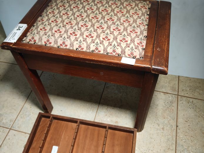 SPOON RACK & CHAIR