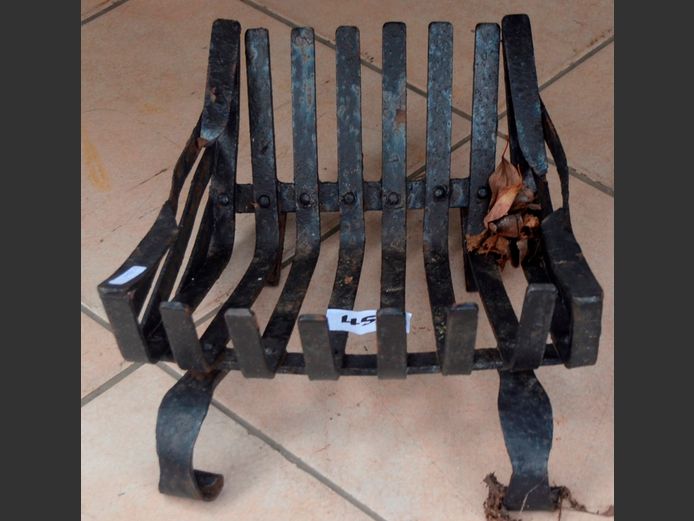 FIRE GRATE, 40 x 37 x 19cm
