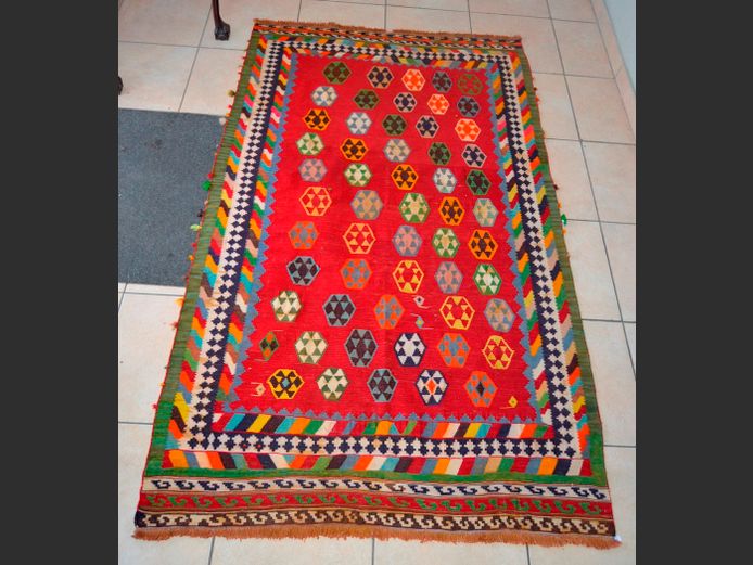 MULTI-COLOURED KELIM CARPET, 220 x 140cm