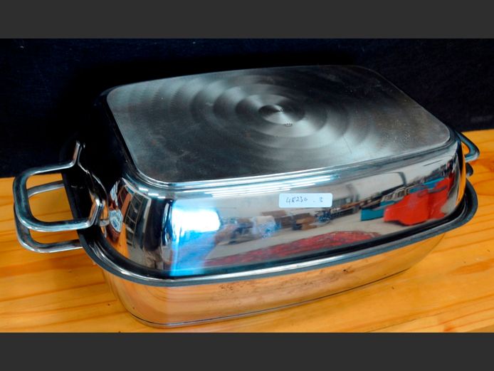 BERNDES STAINLESS STEEL & NON-STICK DOUBLE ROASTER, 39 x 28 x 16cm