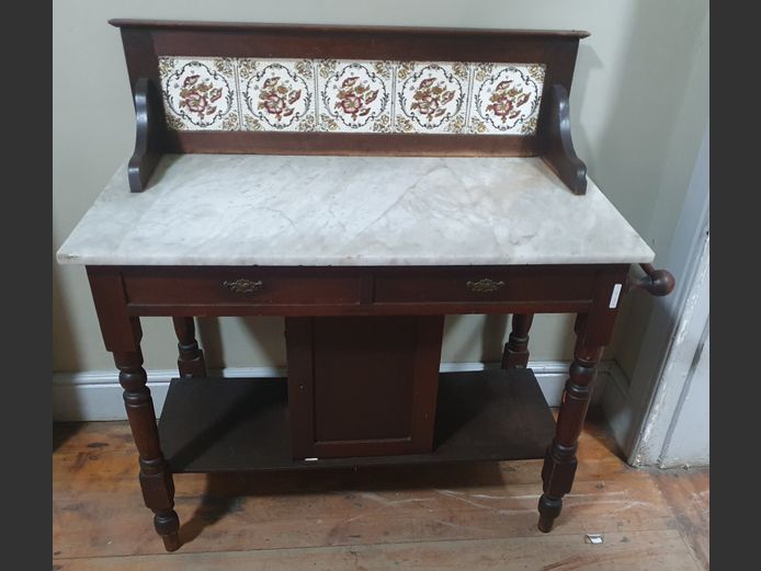 MAHOGANY SINGLE DOOR WASH STAND WITH MARBLE TOP & TILED SPLASH BACK, 98 x 46 x 97cm
