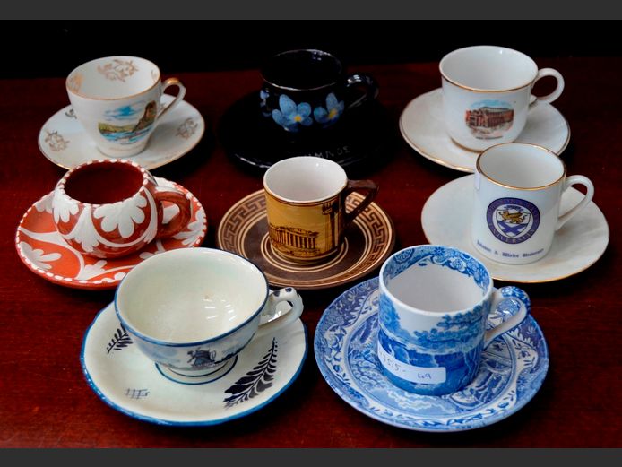 SPODE, DELFT & OTHERS: CUPS & SAUCERS