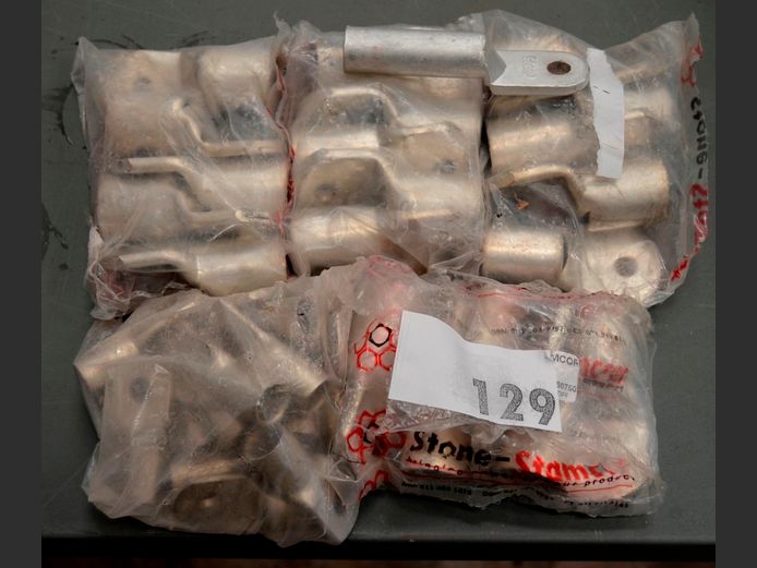 LOT OF 5: PACKS LARGE LUGS ### PLUS VAT ###