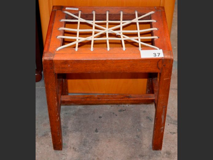 TEAK RIEMPIE STOOL, 41 x 31 x 46cm