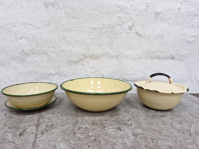 Vintage Enamel Kitchenware Set with Green Rim Detail 