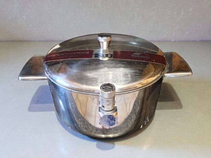Italian Fogacci Vapor Control 18/10 Steam Cooker