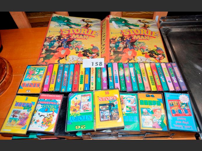 COLLECTION "STORIE MAN" TAPES & 2 x BOOKS