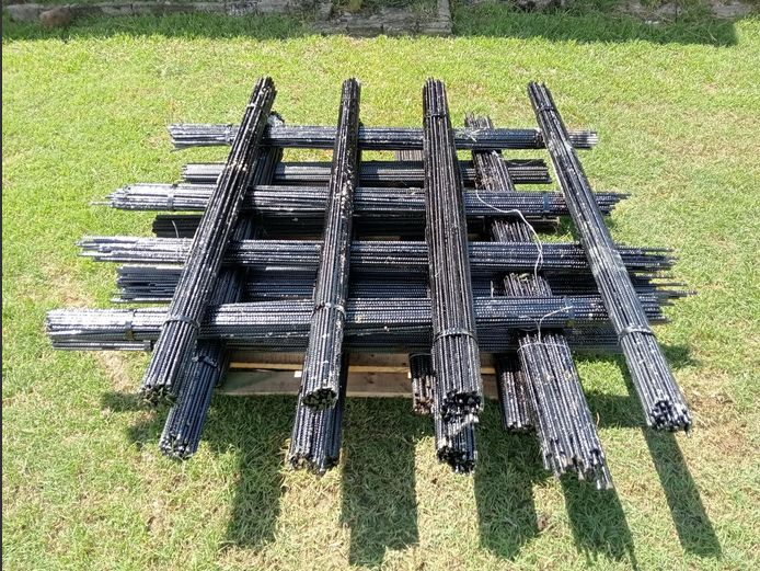 1000 staal droppers painted 2400mm Y8 dikte