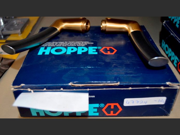 HOPPE STAINLESS STEEL & BRASS DOOR HANDLE SET