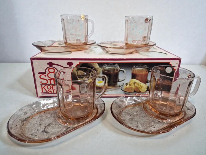 Vintage Consol Glass "8 Stuk Koffiestel" – Pink Tinted Set