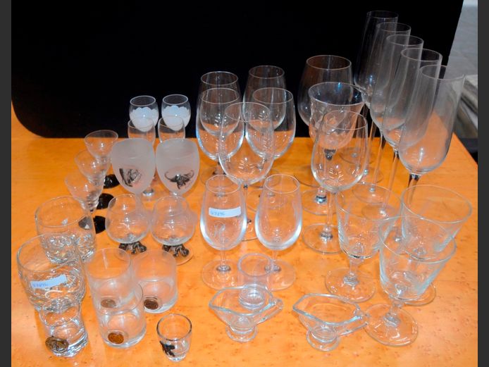 WINE GLASSES, CHAMPAGNE FLUTES, TUMBLERS, etc