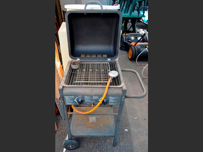 BUSH BABY 2-BURNER GAS BRAAI, 70 x 45 x 94cm [Rusted]