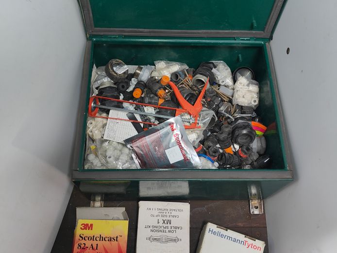 TOOL BOX INCLUDING ELECTRICAL FITTINGS