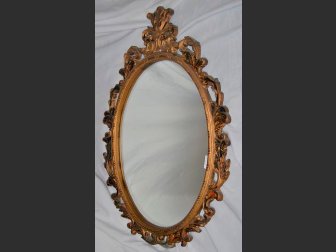 ROCOCO GILT FRAMED MIRROR, 92 x 64cm