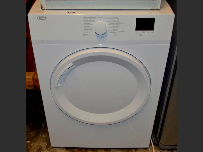 DEFY 8kg TUMBLE DRYER [Switches on]