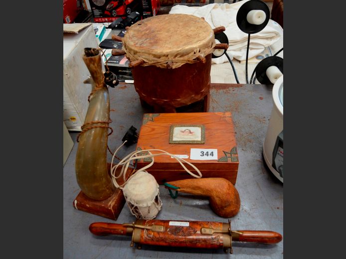 VINTAGE INDIAN CARVING SET IN SHEATH, BONGO DRUM, JEWELLERY BOX, etc