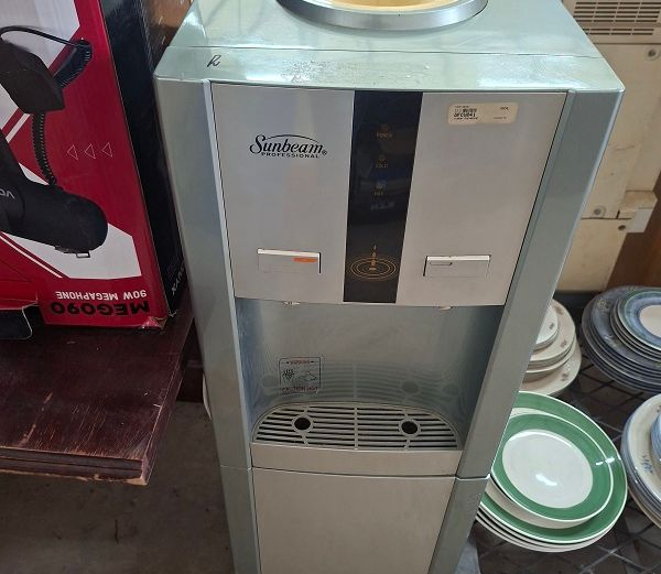 Sunbeam Water Dispenser