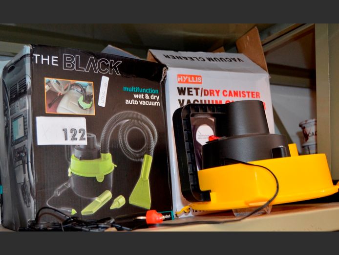 LOT: 2 x 12V CAR VACUUM CLEANERS & EXTRAS [Untested]