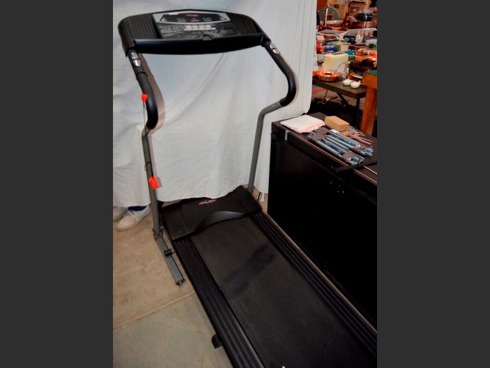 TROJAN TREADMILL [Faulty] [#: 413444503]