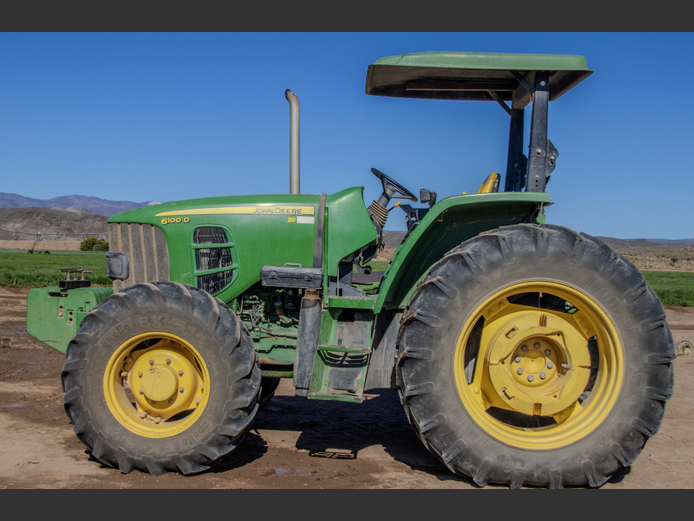 John Deere 6100D