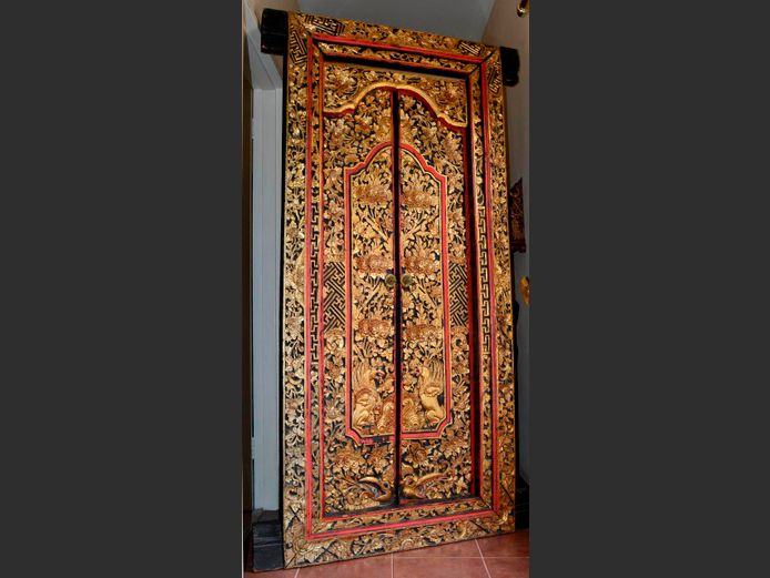 MAGNIFICENT CARVED & GILDED MATRIMONIAL DOOR, 212 x 117cm