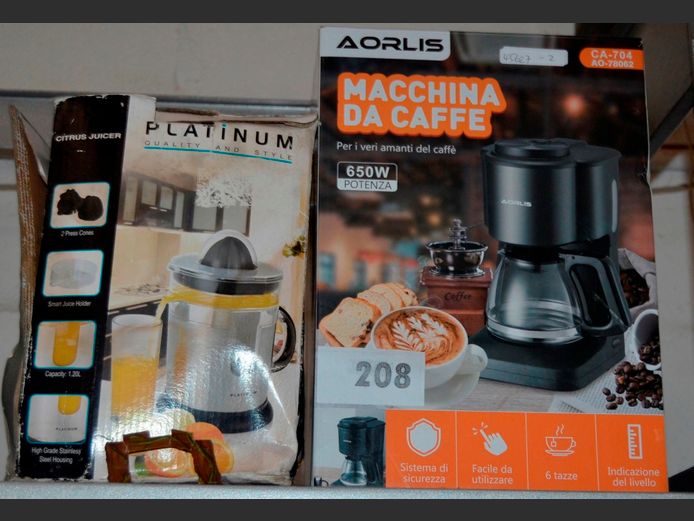 AOLIS COFFEE MACHINE & A PLATINUM JUICER [Faulty]