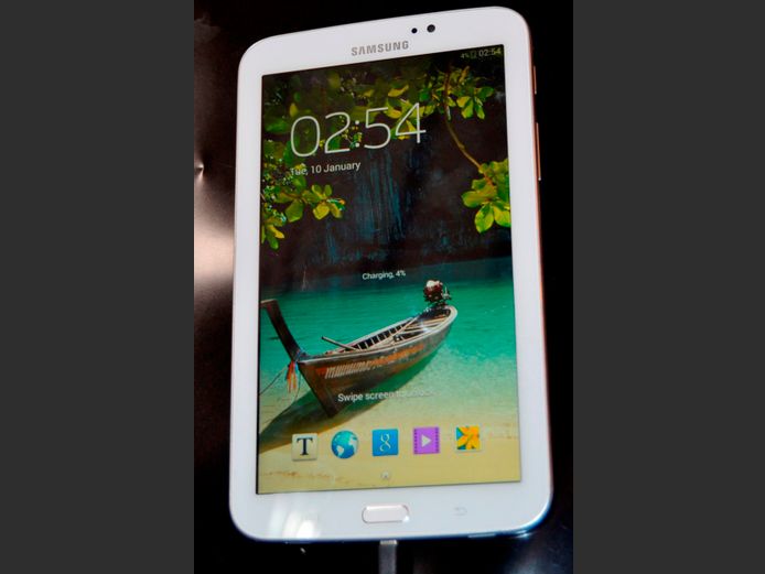 SAMSUNG GALAXY WI-FI TAB 3 [Switches on, no charger]