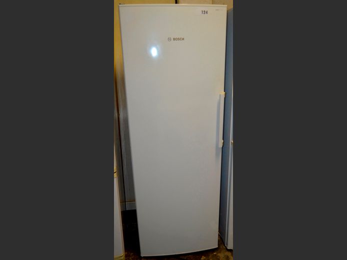 BOSCH SINGLE DOOR FRIDGE [Getting cold]