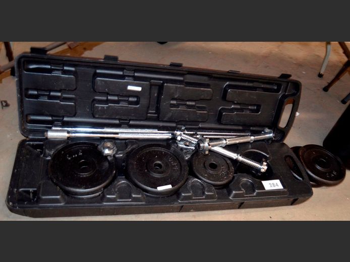 SET GYM BAR & WEIGHTS IN CASE