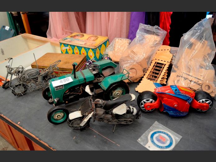 MODEL TRACTOR, MOTORBIKES, COLLECTABLE TINS, etc
