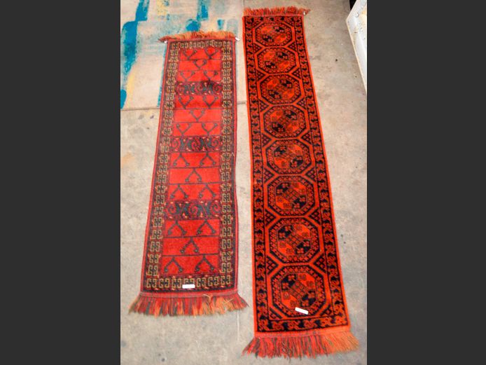 LOT: 2 x PERSIAN RUNNERS, 168 x 35cm & 135 x 38cm
