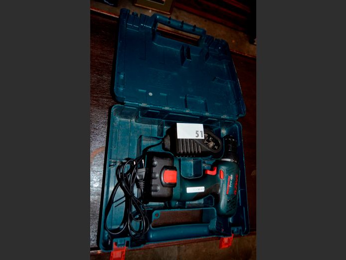 BOSCH CORDLESS DRILL IN CASE [Untested]