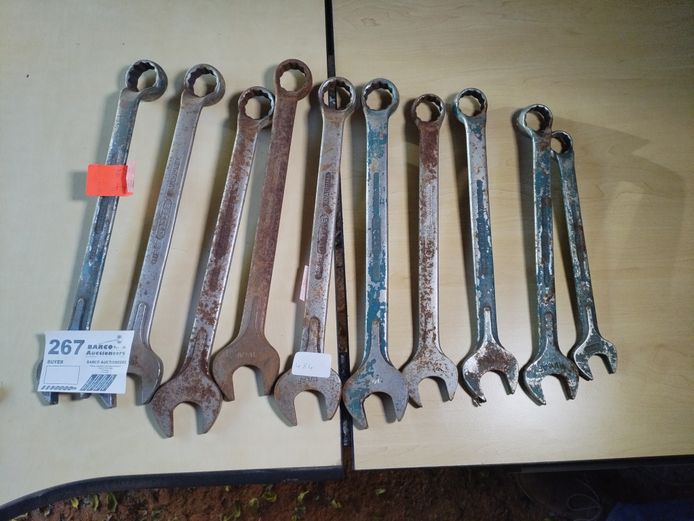 10 X VARIOUS SPANNERS