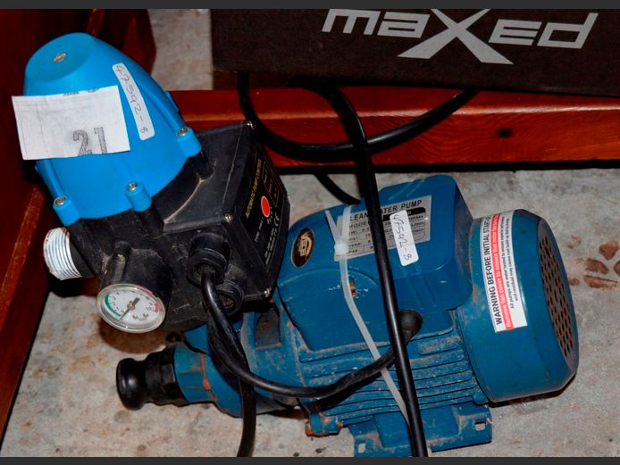 BLUE CLEAN WATER PUMP [Switches on, untested further]