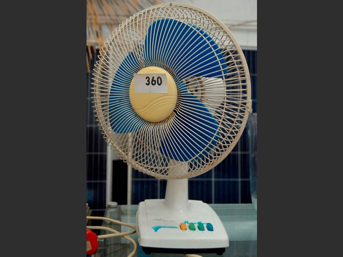 POWER COOL DESK FAN [Switches on, untested further]