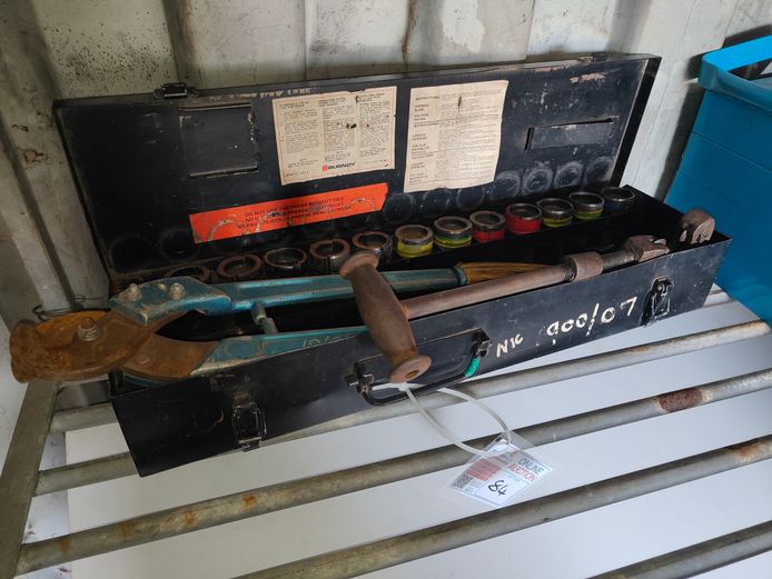SOCKET SET