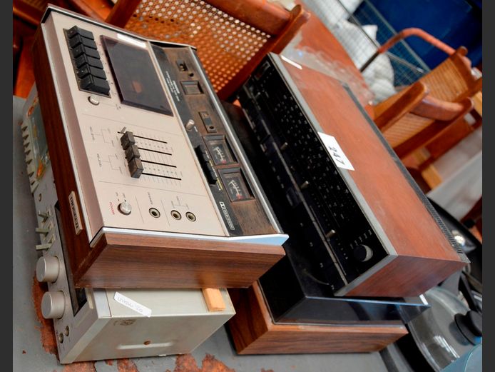 BANG & OLUFSEN BEOMASTER 140 TUNER AMP, PIONEER TURNTABLE, TAPE DECK, etc [Untested]