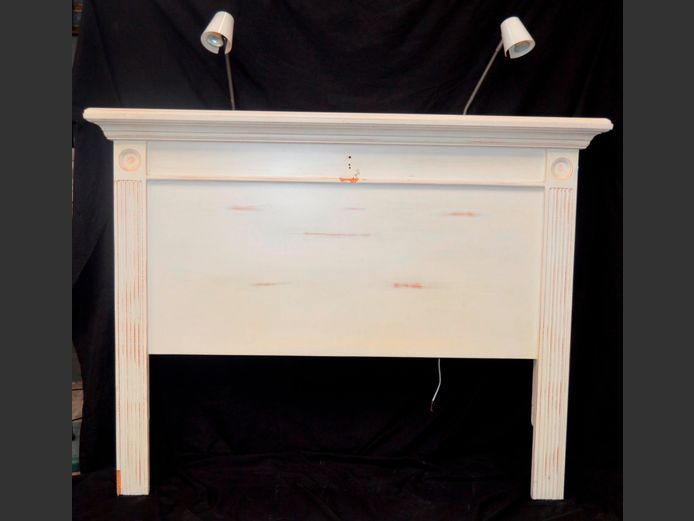 WHITE PAINTED DOUBLE HEADBOARD WITH LIGHTS ATTACHED [Some damage]