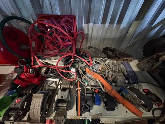 Lot of Ropes, Bungee Cords, towing cords and ratchet tie-downs (Multiple Items)