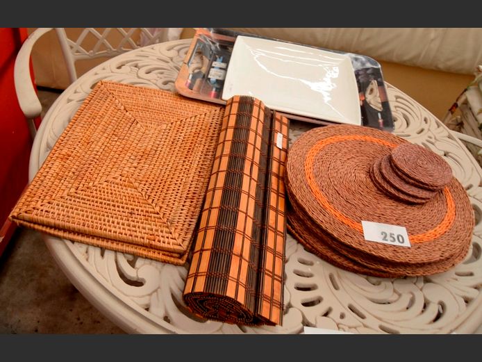 PLATTER, TRAY, PLACEMATS, etc