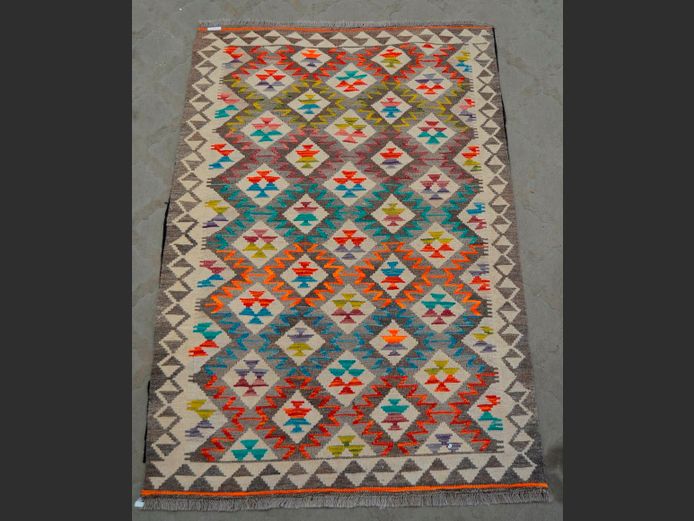 KELIM RUG WITH CERTIFICATE, 153 x 104cm