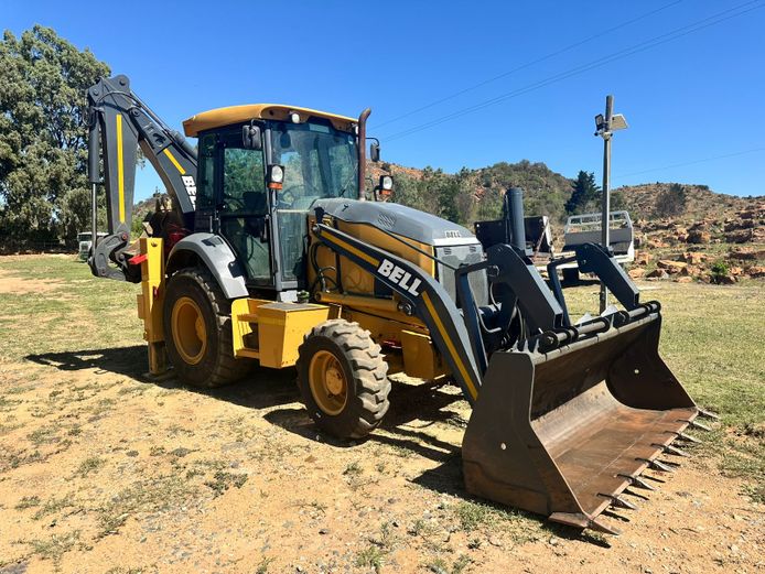 Bell 315SL (4x4) TLB