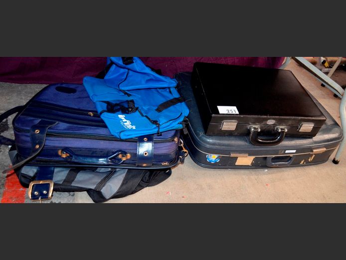 SUITCASE, TOG BAGS, etc