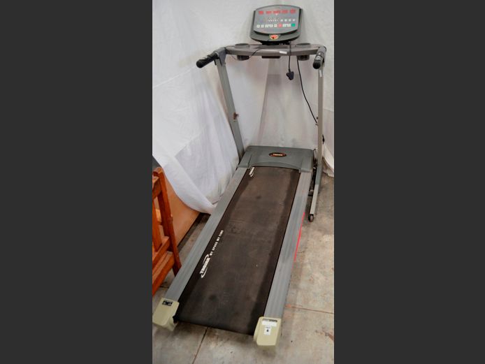 TROJAN TREADMILL [Switches on, untested further] [#: 425205297]