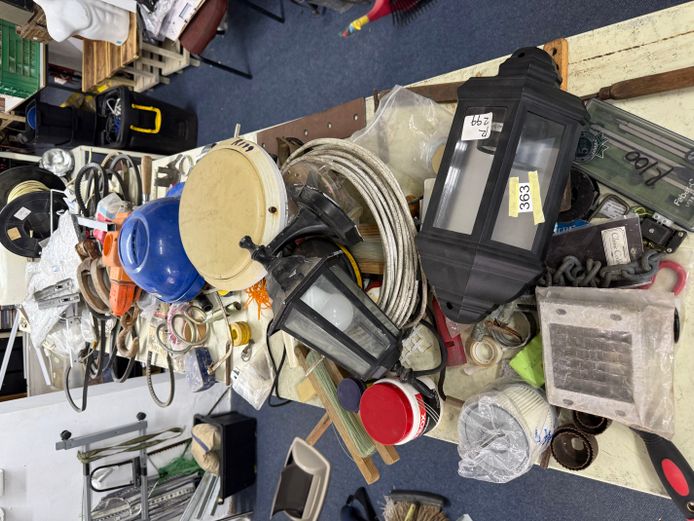 All contents on all 3 shelves (Excluding shelving)